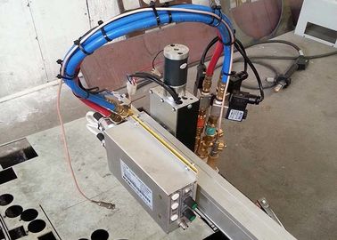 Автомат для резки плазмы пламени автоматизированный факелом, автомат для резки Кнк блока управления высотой небольшой