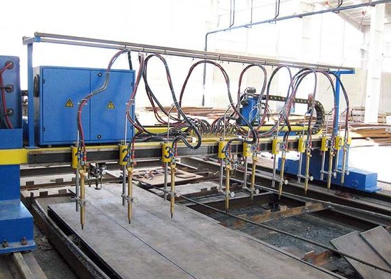 Тип машина портала КНК5-4000С12000 кислородной резки прокладки для производственной линии луча х